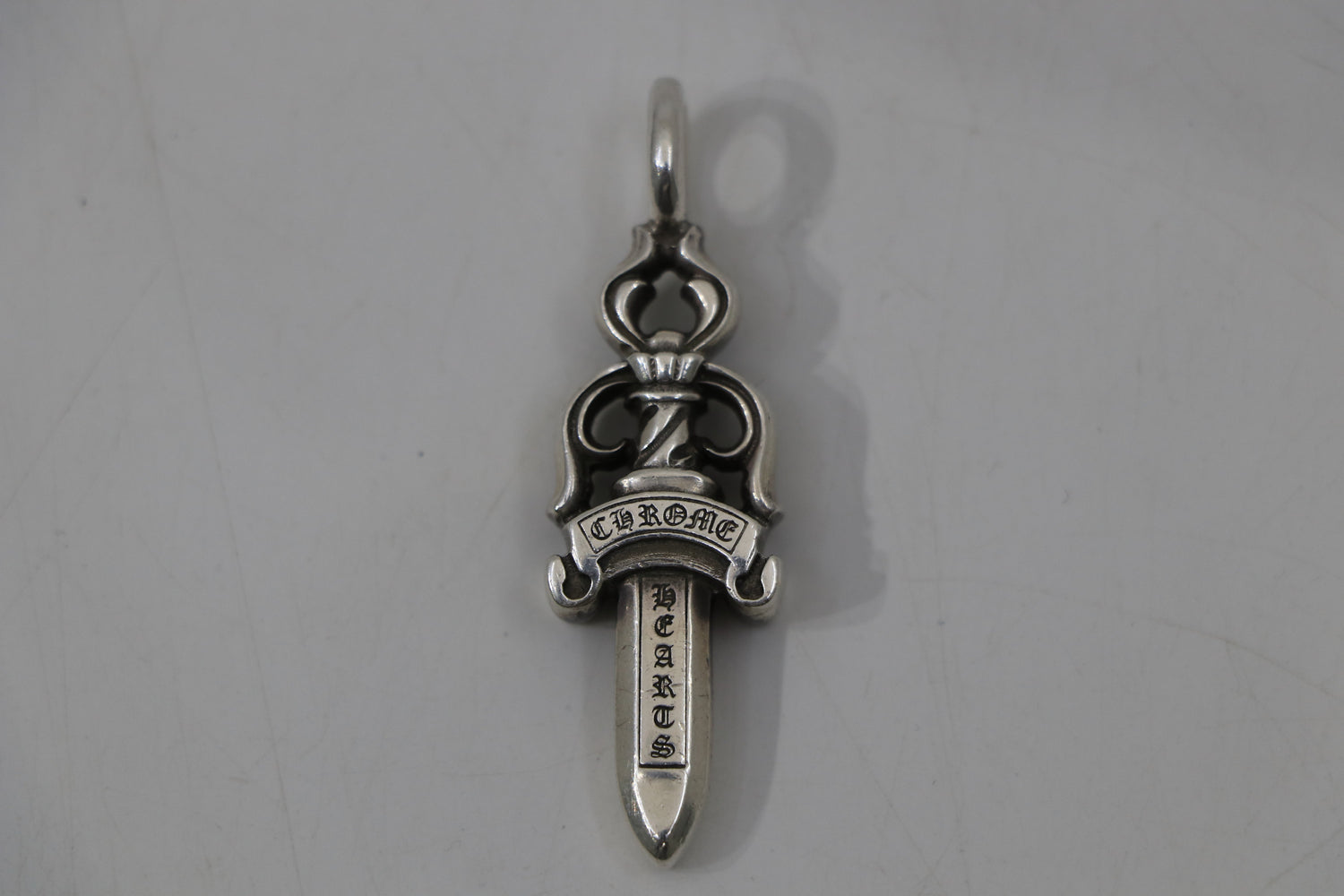 How to Tell if Chrome Hearts Jewelry is Real (2026 Expert Guide)
