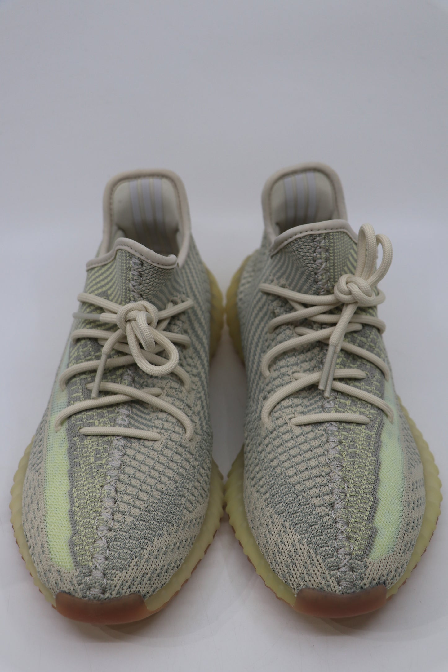 Yeezy 350 V2 Citrin Size 10