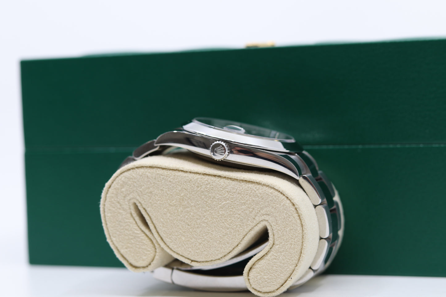 Rolex Date Just 41mm Stainless Steel Mint Green Index Dial Smooth Bezel Oyster Bracelet 126300