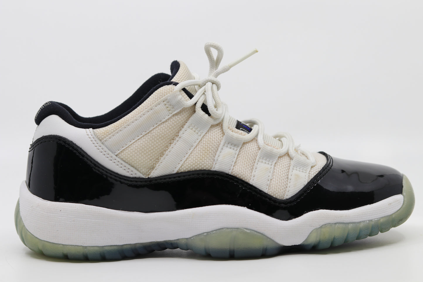 Air Jordan 11 Concord 2013 Size 4Y