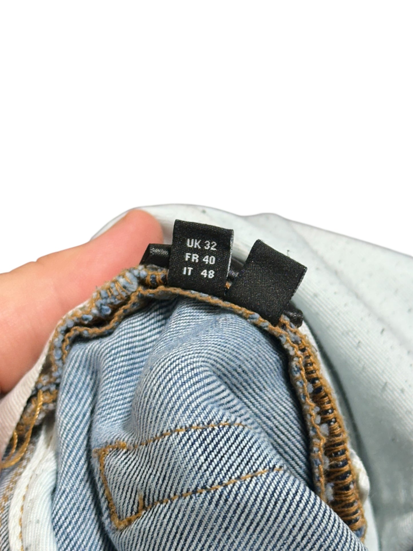 Amiri Distressed Jeans Size 32
