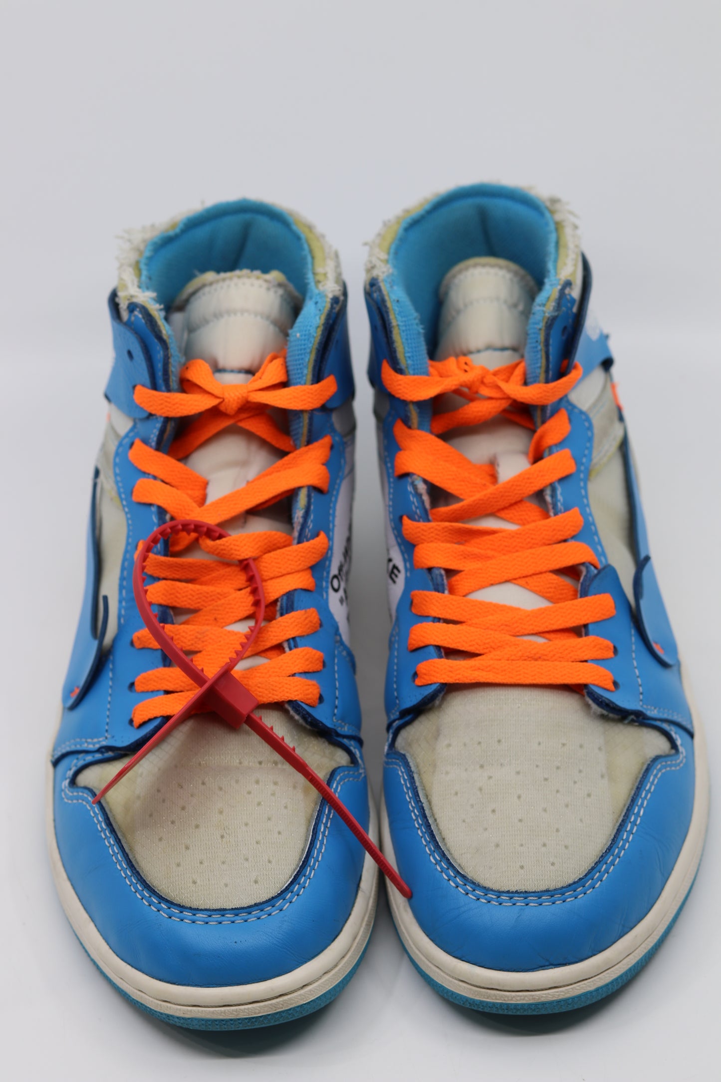 Air Jordan 1 Off-White UNC Size 9.5