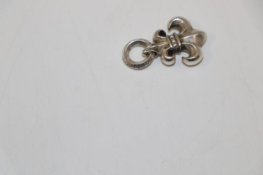 Chrome Hearts Fleur Pendant