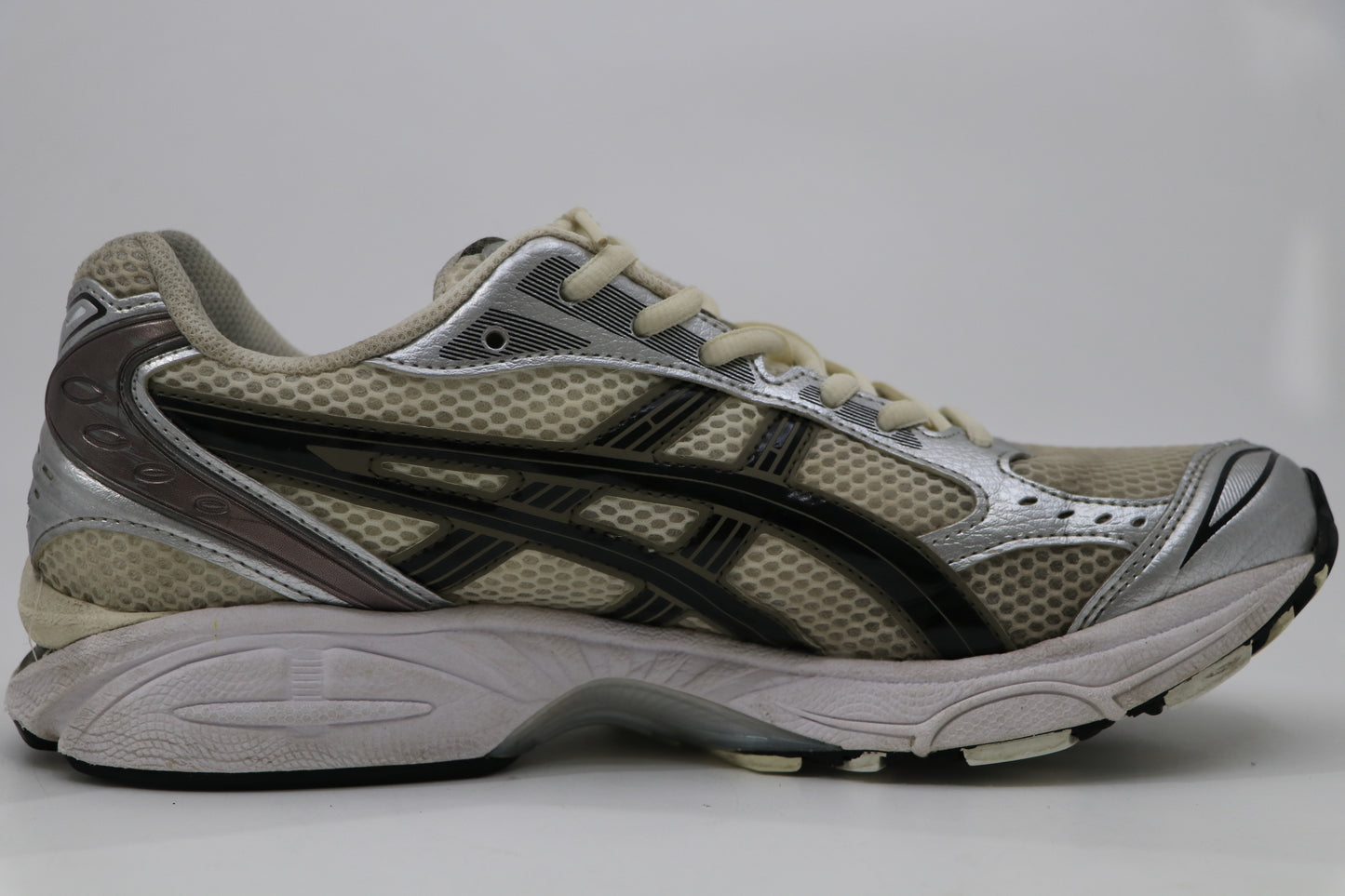 Asics Gel Kayano 14 Silver Cream Size 9.5