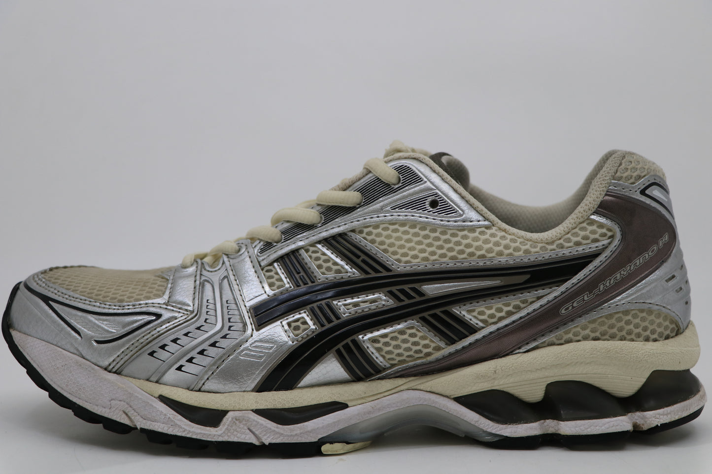 Asics Gel Kayano 14 Silver Cream Size 9.5