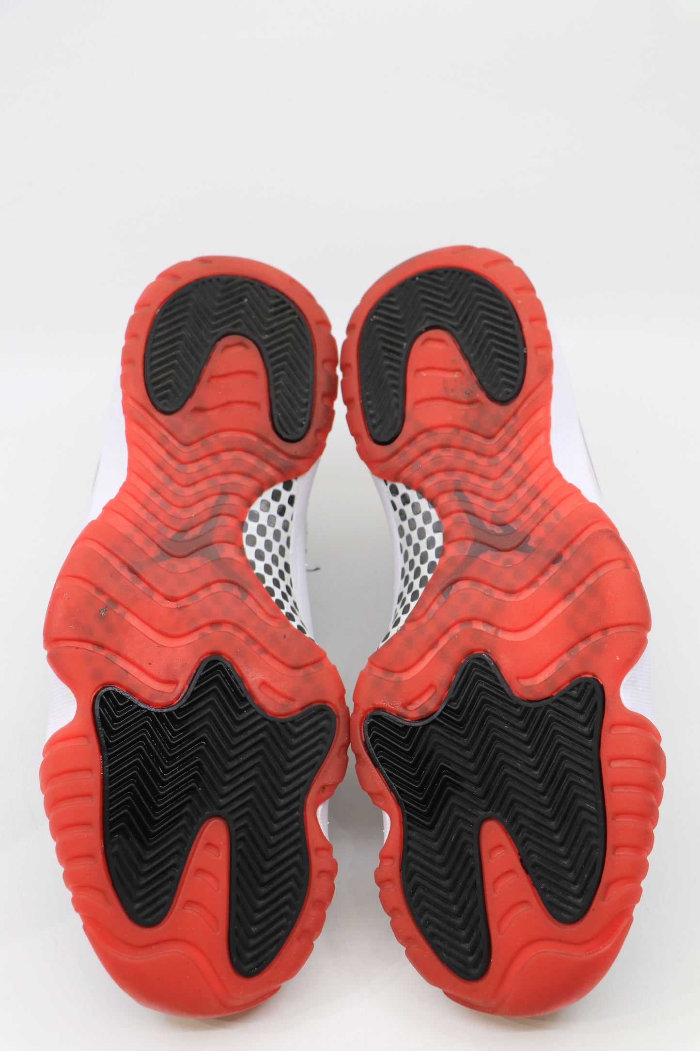 Air Jordan 11 Bred Size 8