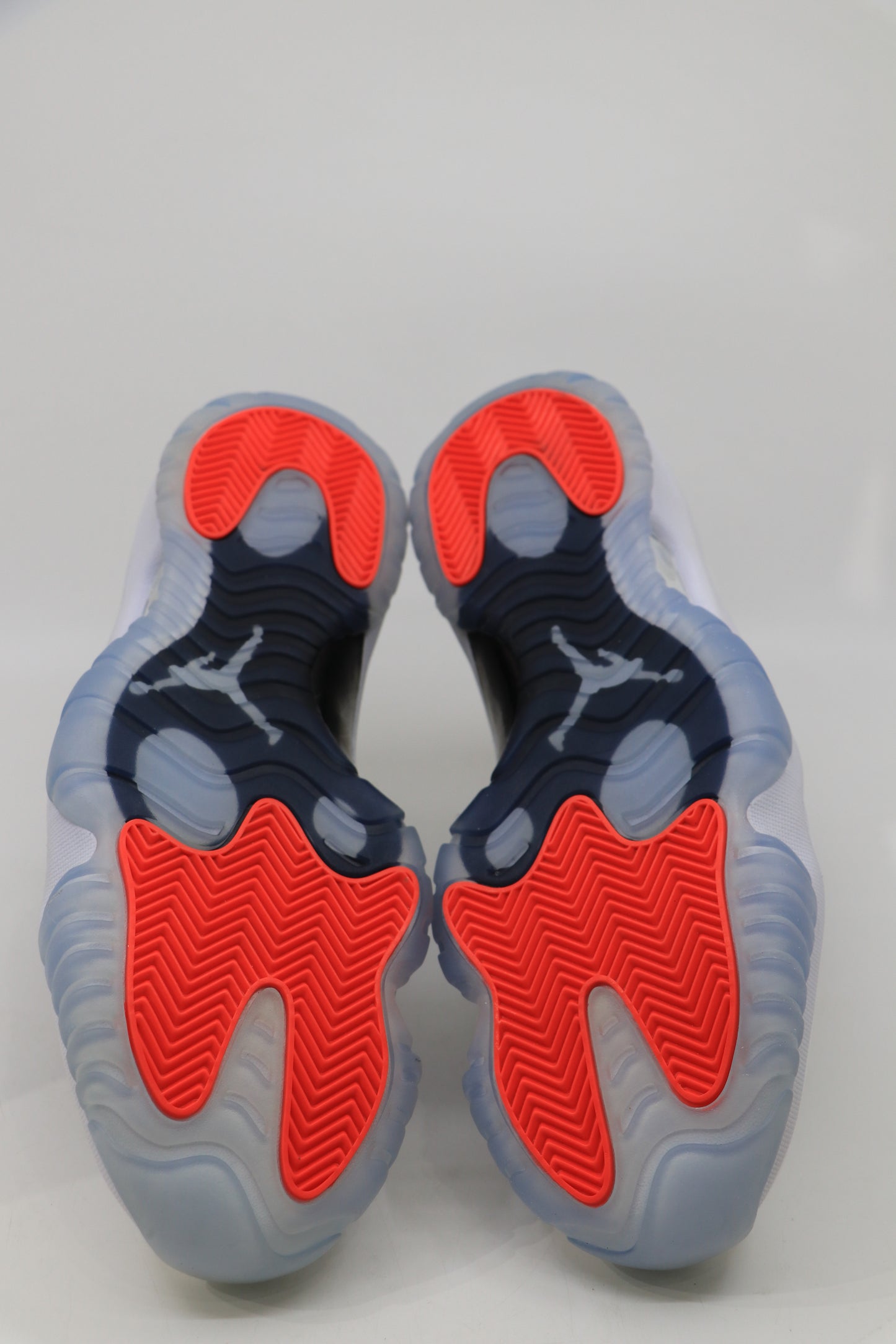 Air Jordan 11 Adapt Size 9