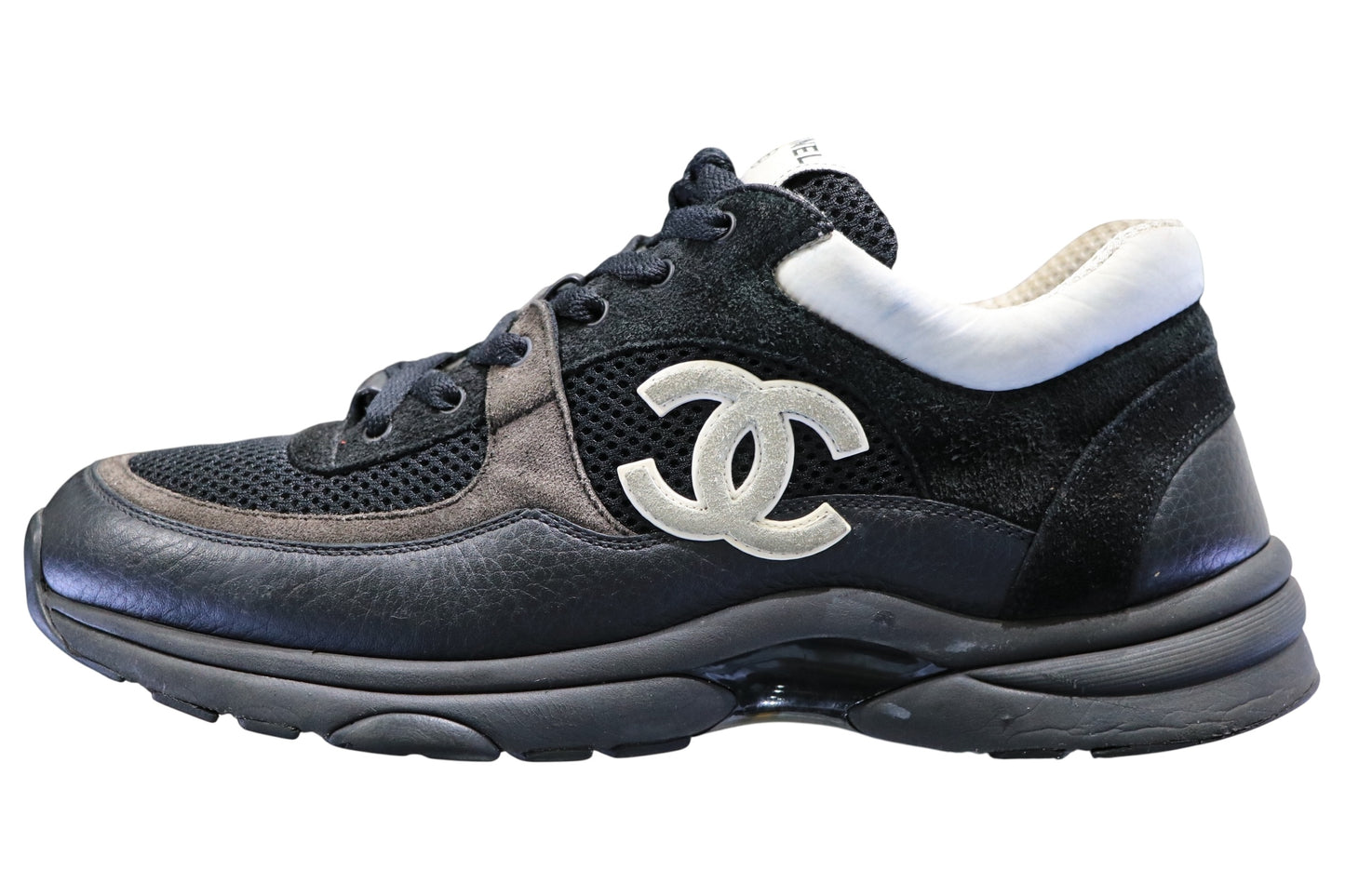 Chanel CC Trainer Black/White Size 41