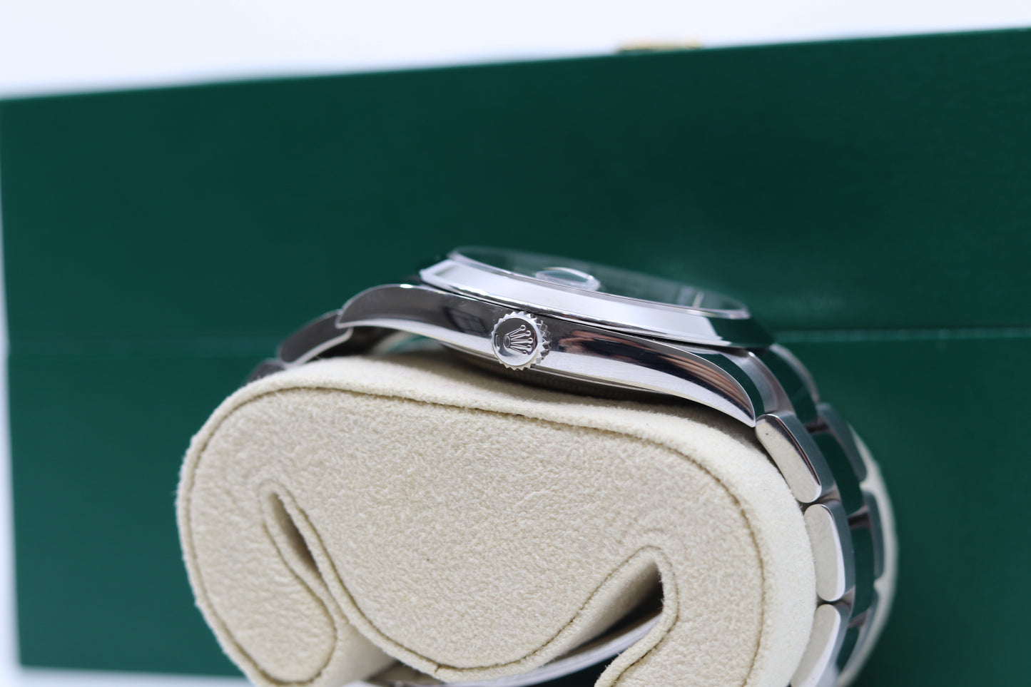 Rolex Date Just 41mm Stainless Steel Mint Green Index Dial Smooth Bezel Oyster Bracelet 126300