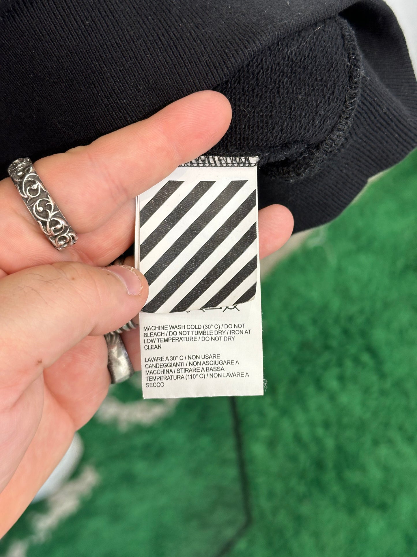Off-White Edouard Manet Crewneck Size XXL