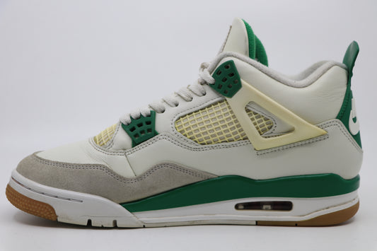 Air Jordan 4 SB Pine Green Size 9.5