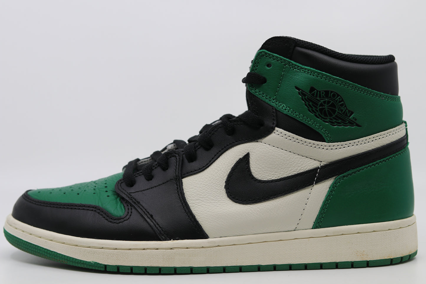 Air Jordan 1 Pine Green Size 12