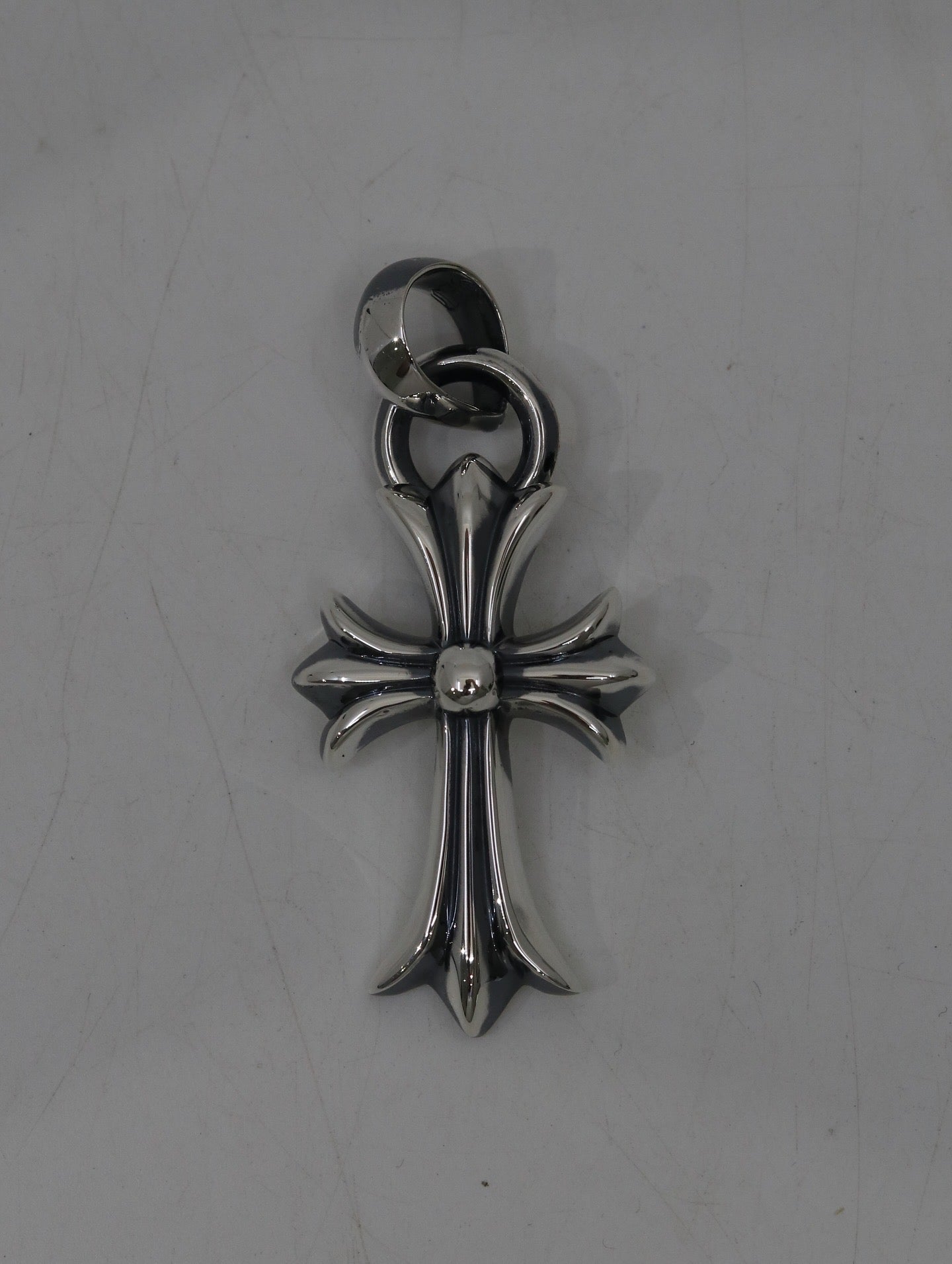 Chrome Hearts Tiny Cross Pendant