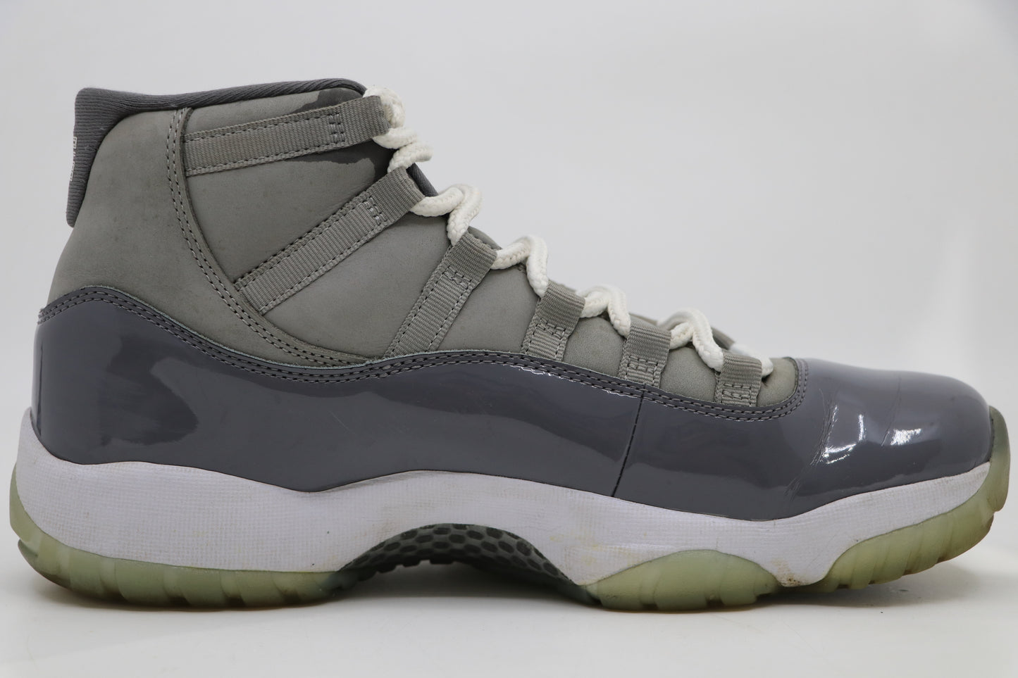 Air Jordan 11 Cool Grey Size 9.5