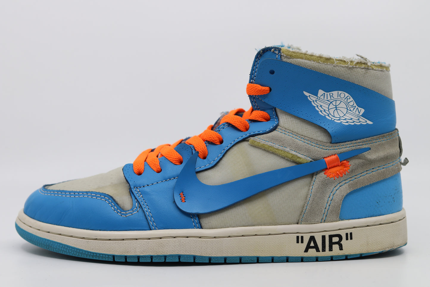 Air Jordan 1 Off-White UNC Size 9.5