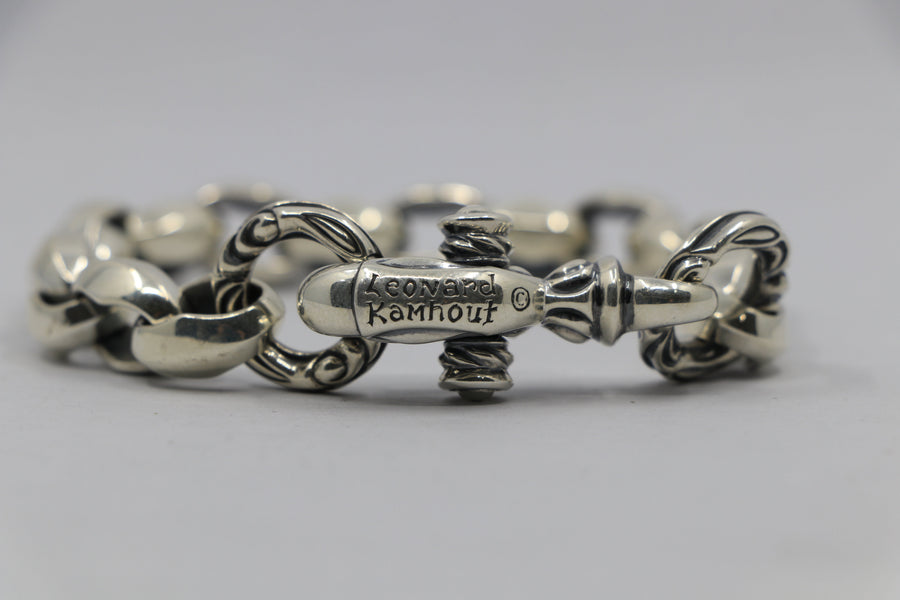 Leonard Kamhout, Lone Ones, and the Design Legacy Behind Modern Silver Jewelry