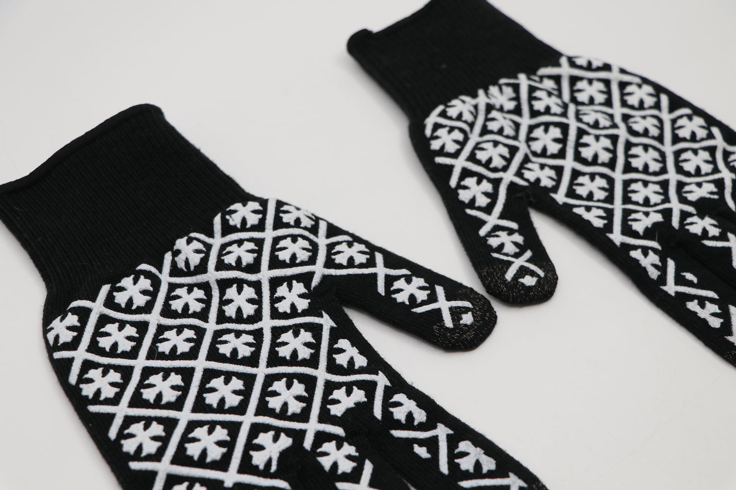 Chrome Hearts Gloves Black Size Medium