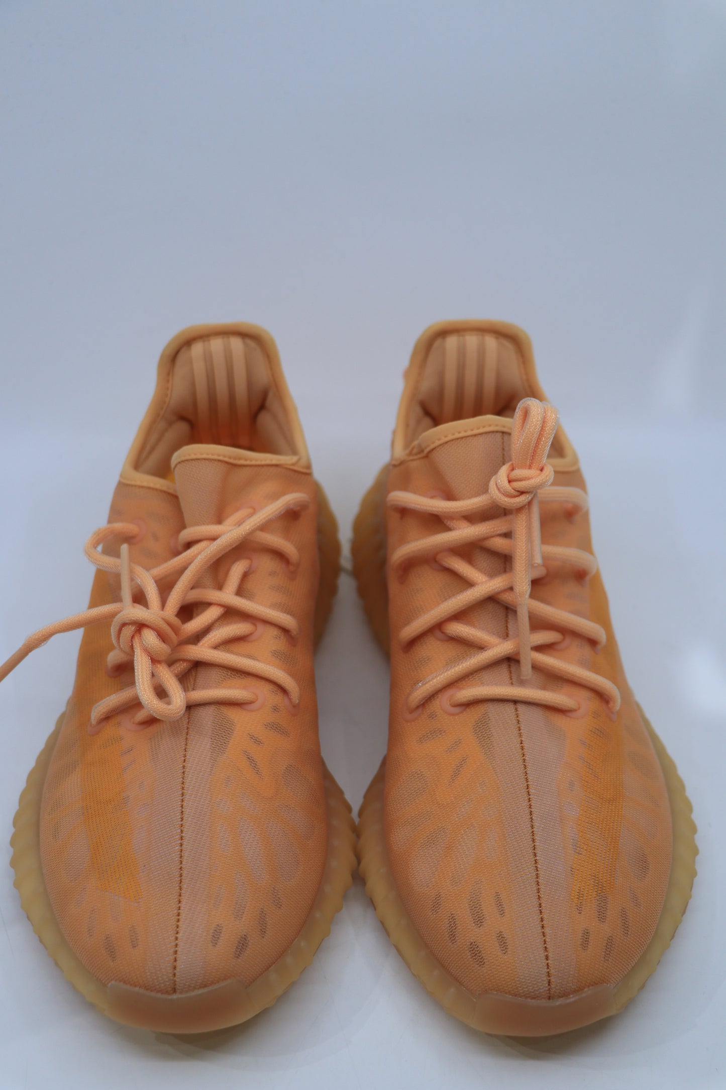 Yeezy 350 V2 Mono Clay Size 8.5