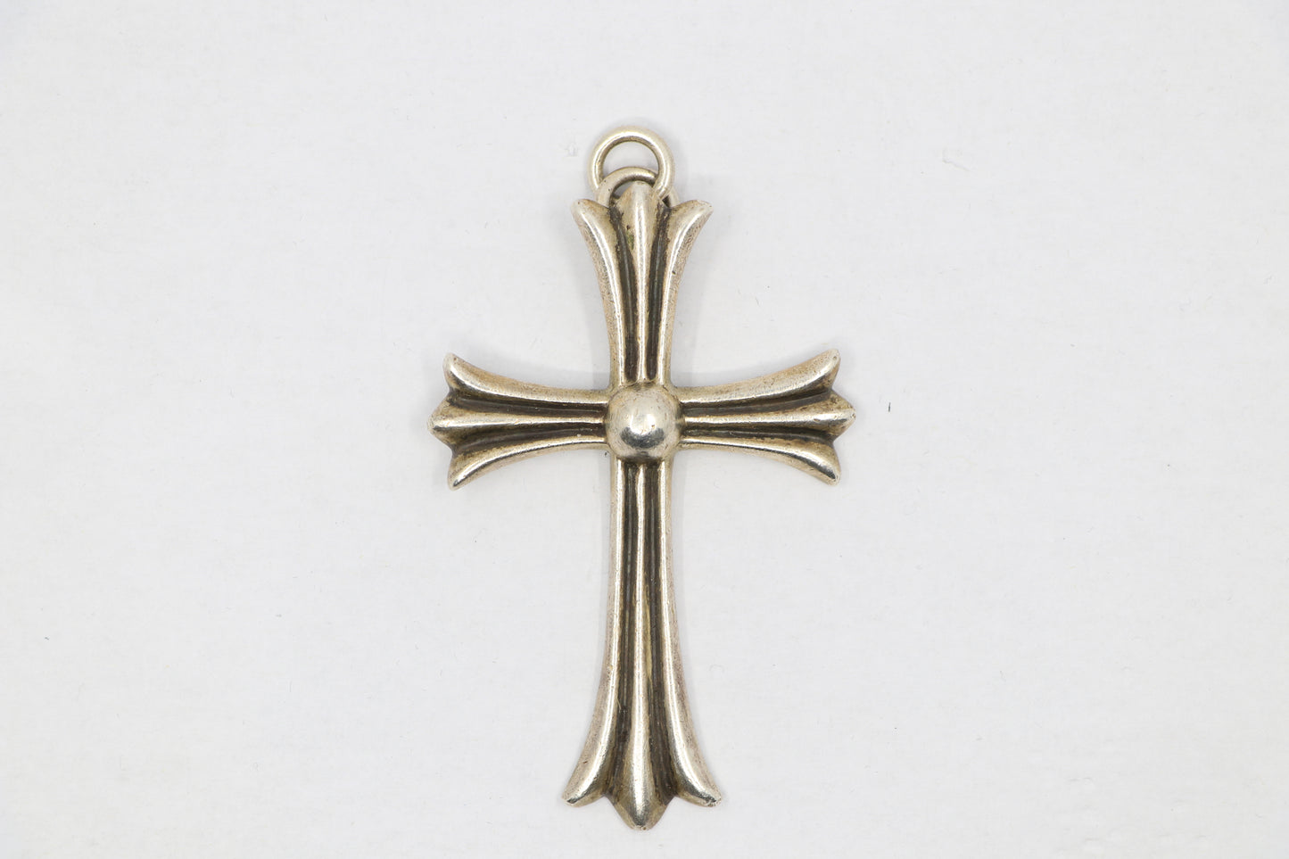 Chrome Hearts Large Cross Keychain Silver Pre-Owned | AVNTGRDNY NYC
