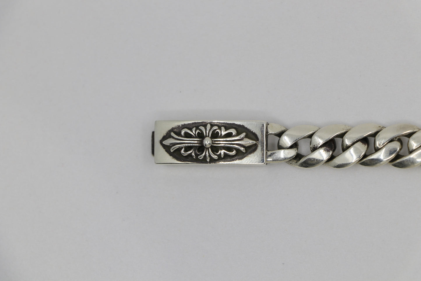 Chrome Hearts Silver Floral Mini ID Bracelet Classic Link 24 Links 8.5” | AVNTGRDNY NYC
