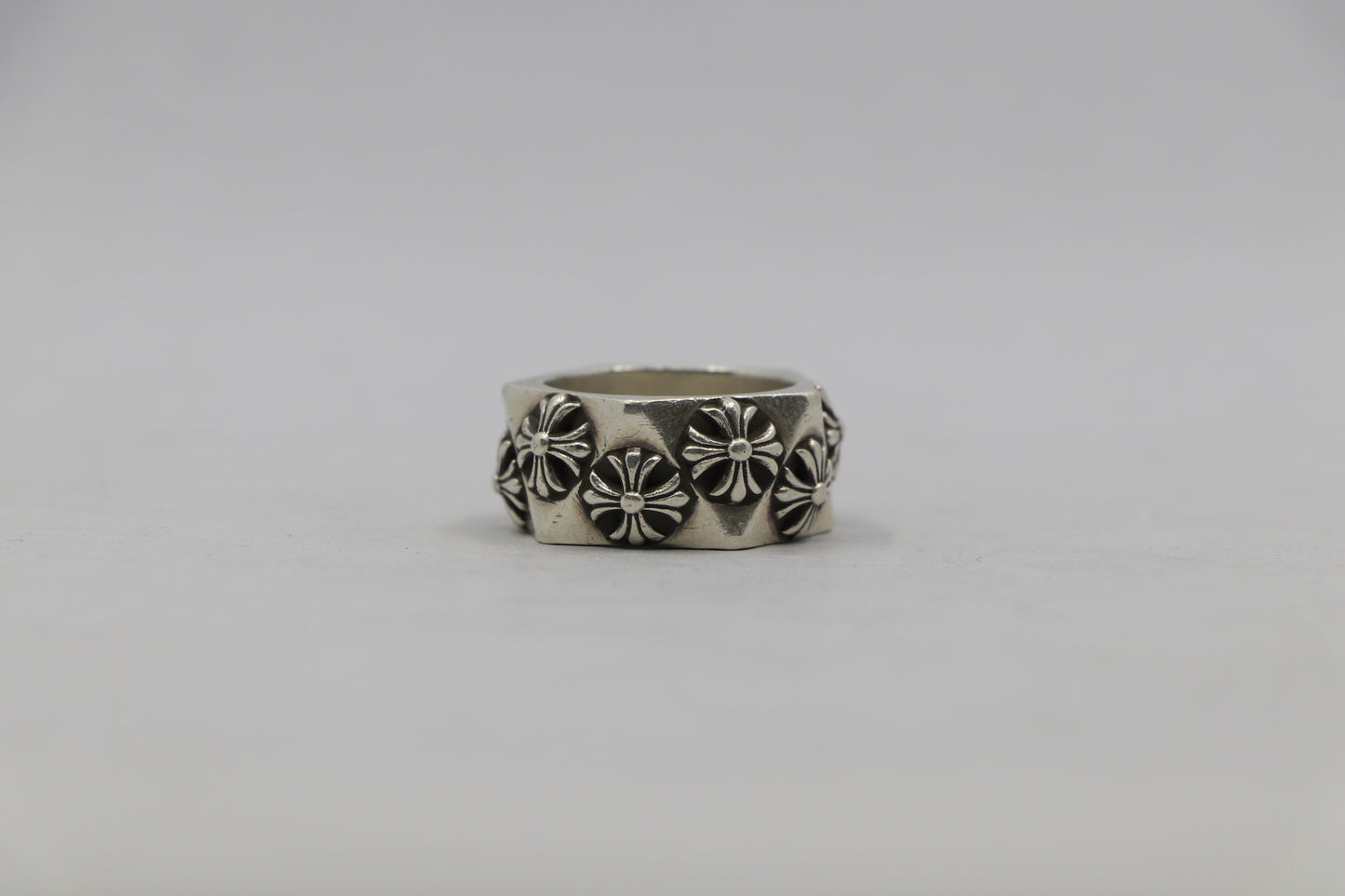 Chrome Hearts Pentagon CH Plus Ring Size 8| AVNTGRDNY NYC