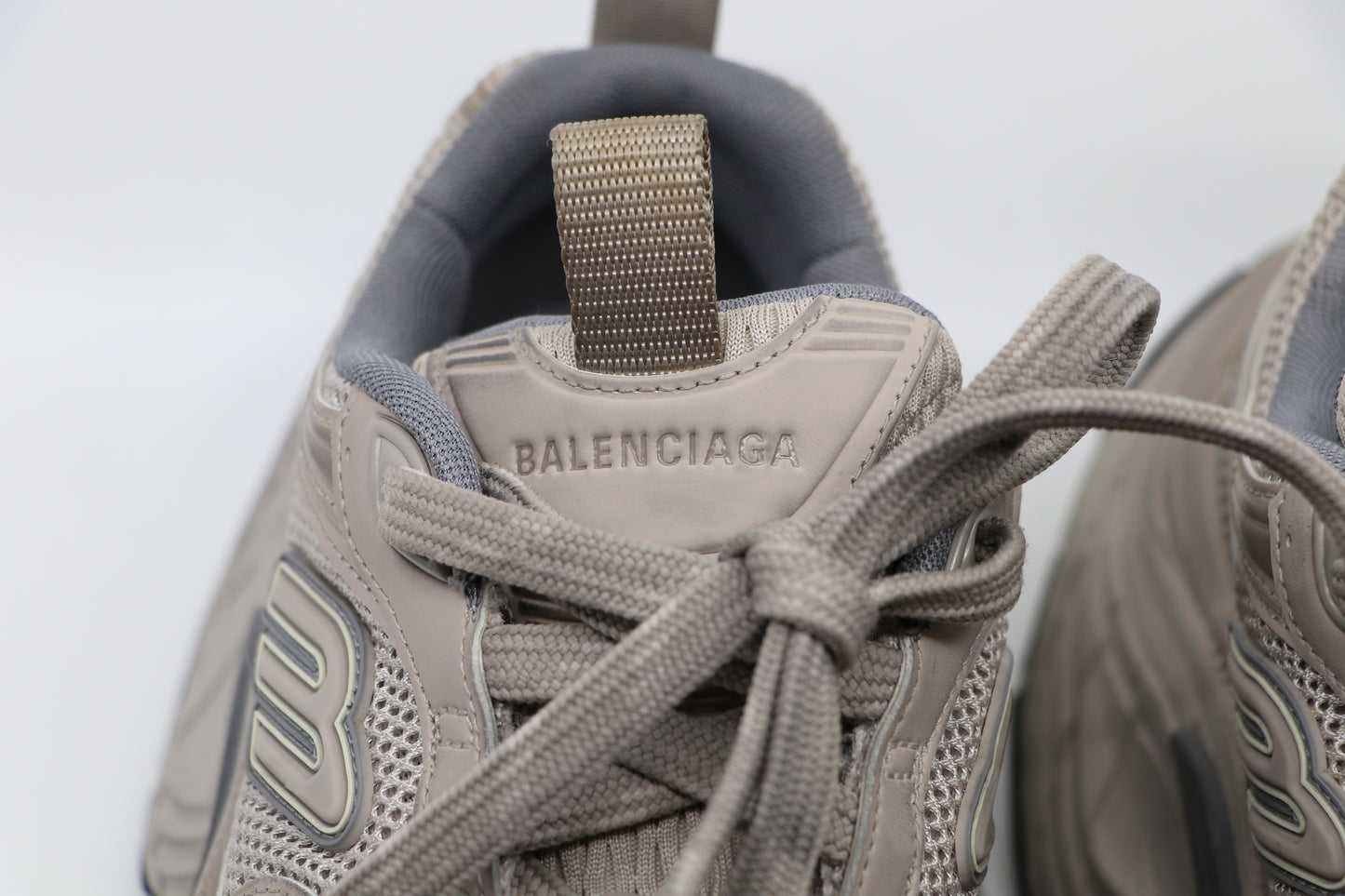 Balenciaga 6XL Sneaker Taupe Mix Size 45
