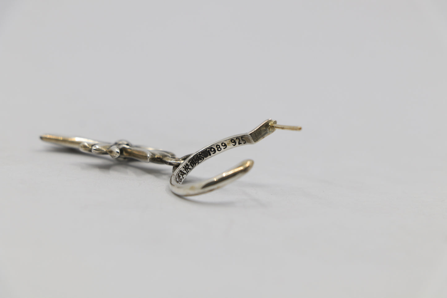 Chrome Hearts Tiny Cross Drop Earring Silver | AVNTGRDNY NYC