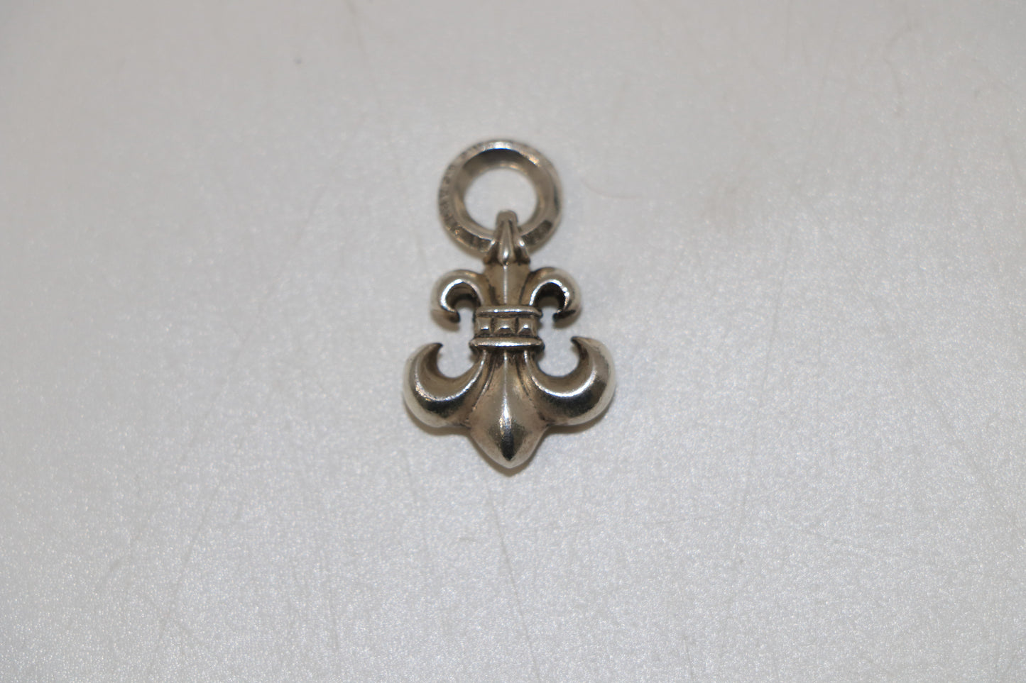 Chrome Hearts Fleur Pendant