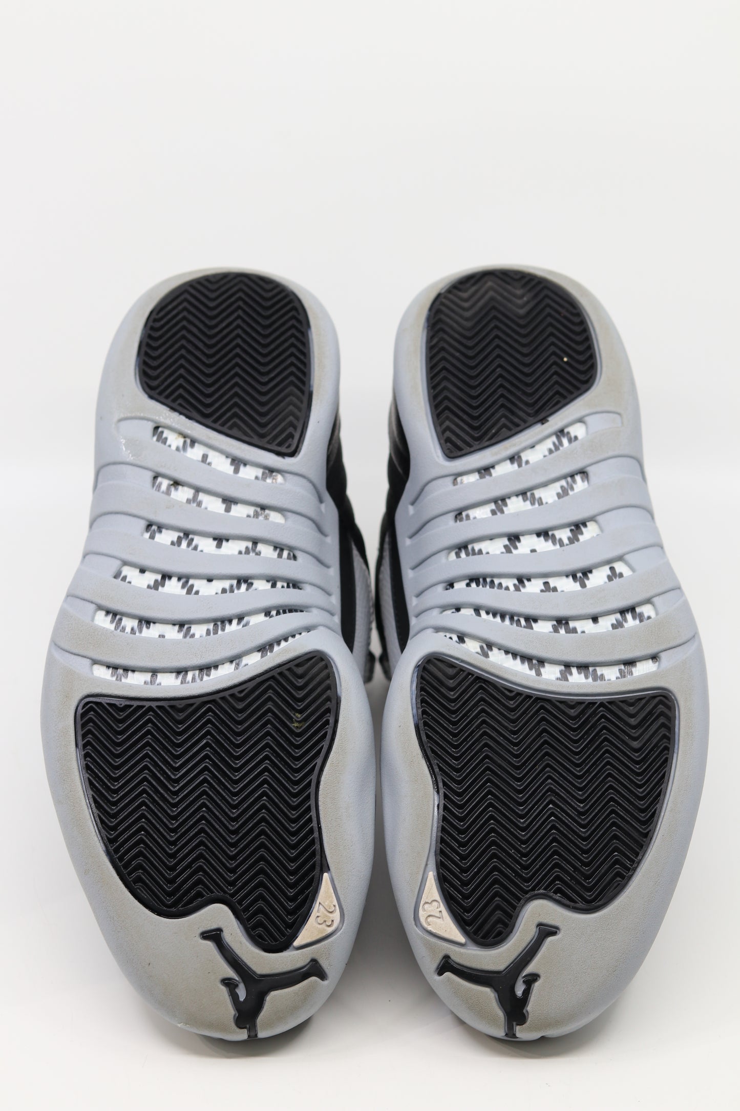 Air Jordan 12 Barons Size 9