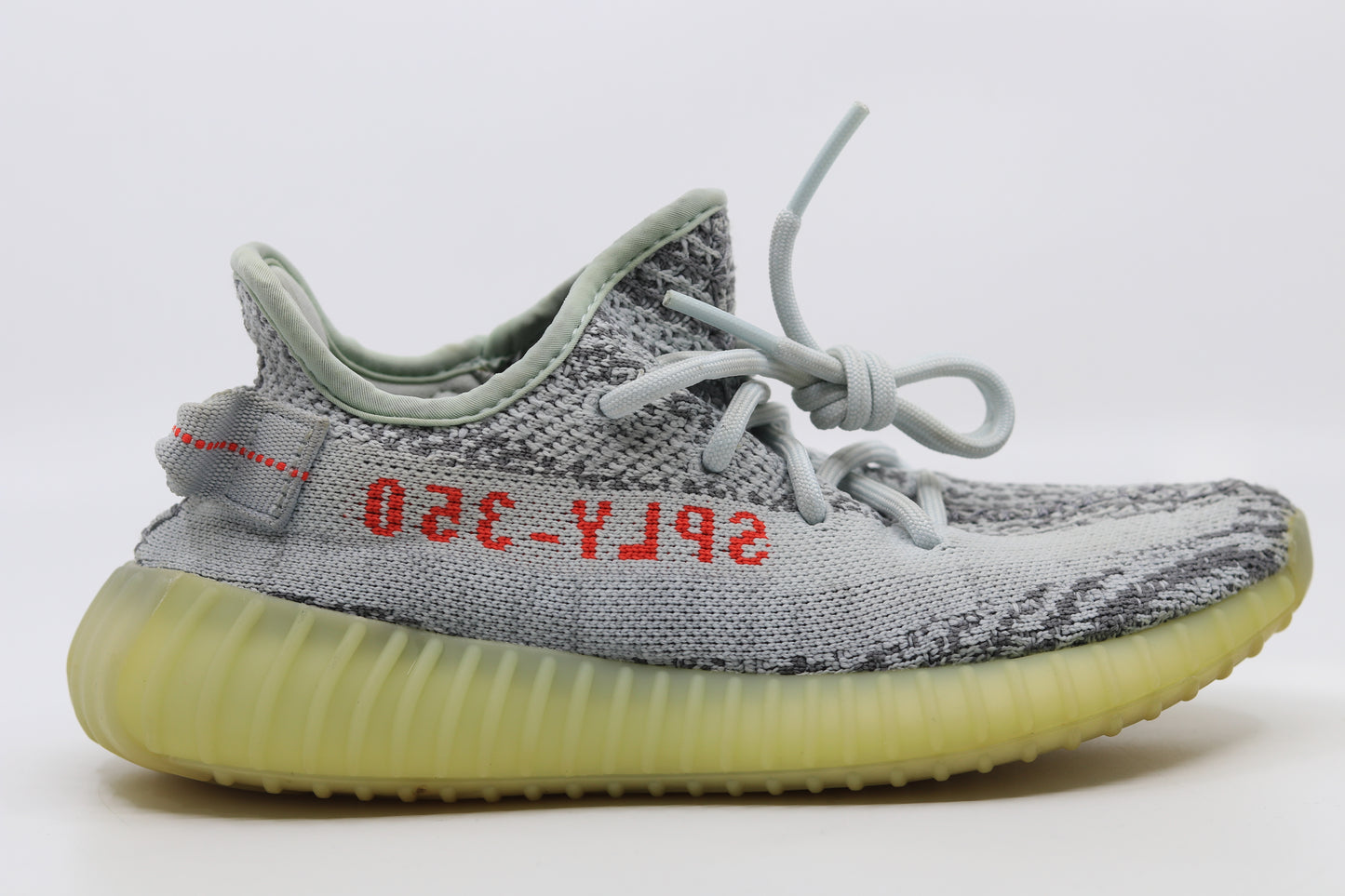 Yeezy 350 V2 Blue Tint Size 4Y