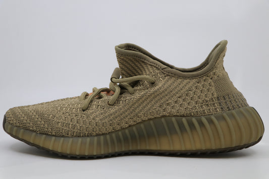 Yeezy 350 V2 Sand Taupe Size 8.5