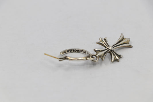 Chrome Hearts Tiny Cross Drop Earring Silver | AVNTGRDNY NYC