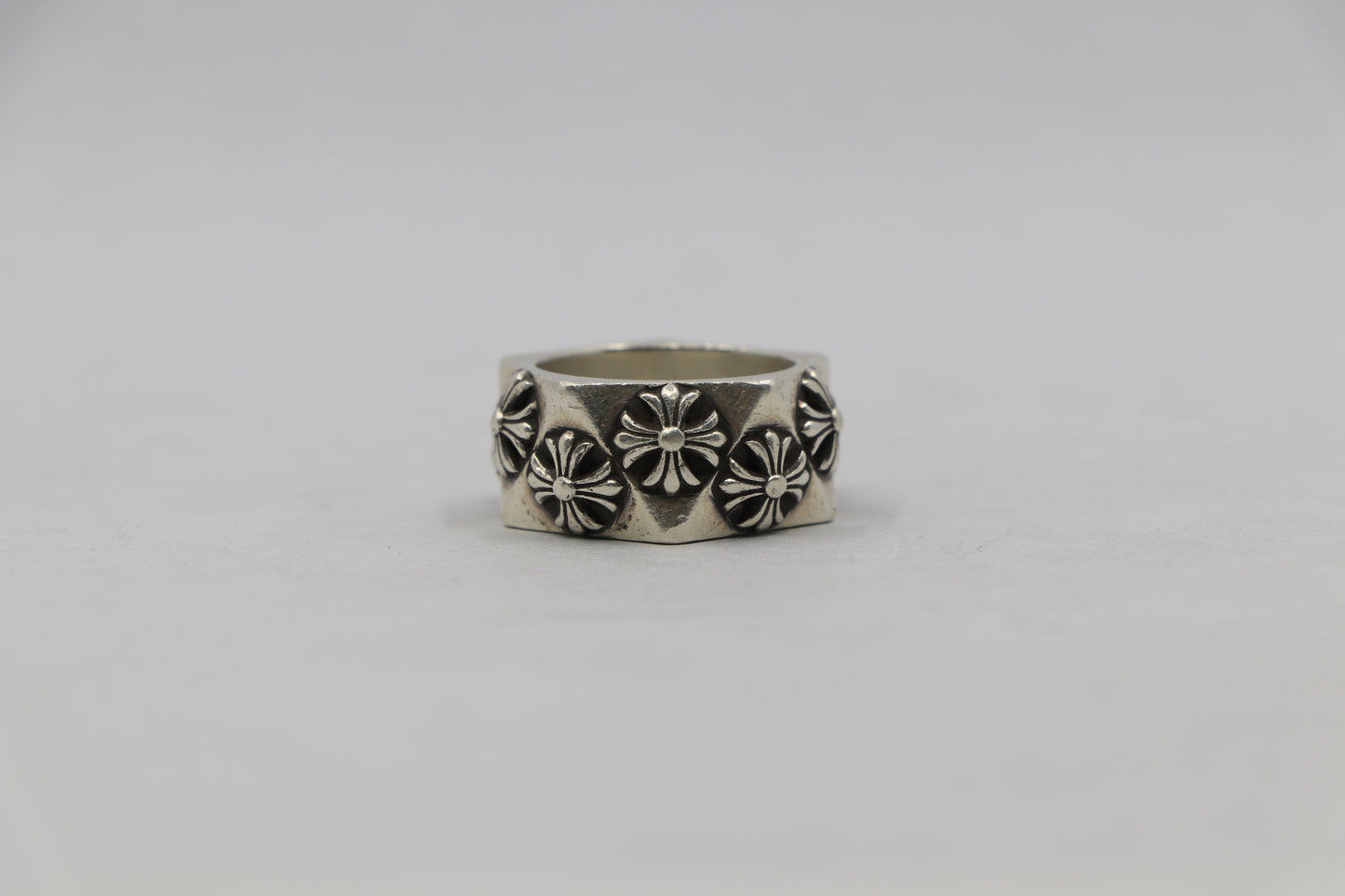 Chrome Hearts Pentagon CH Plus Ring Size 8| AVNTGRDNY NYC