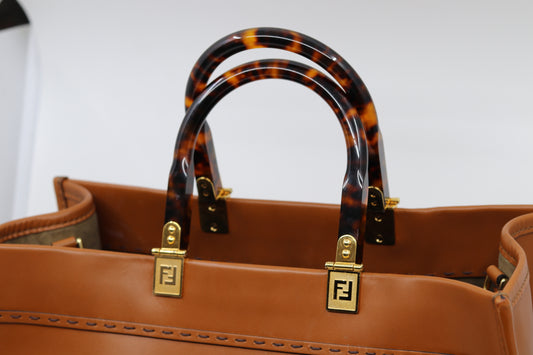 Fendi Leather Sunshine Medium Shopper Tote