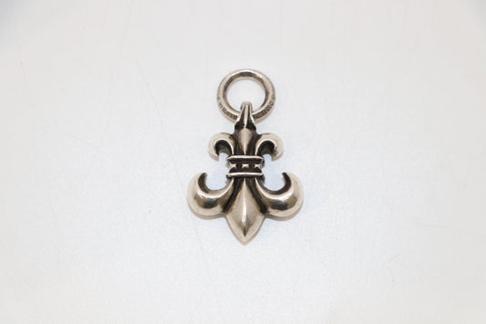 Chrome Hearts BS Fleur Pendant