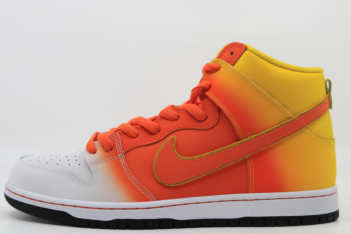 Nike SB Dunk High Sweettooth Candy Corn Size 11.5