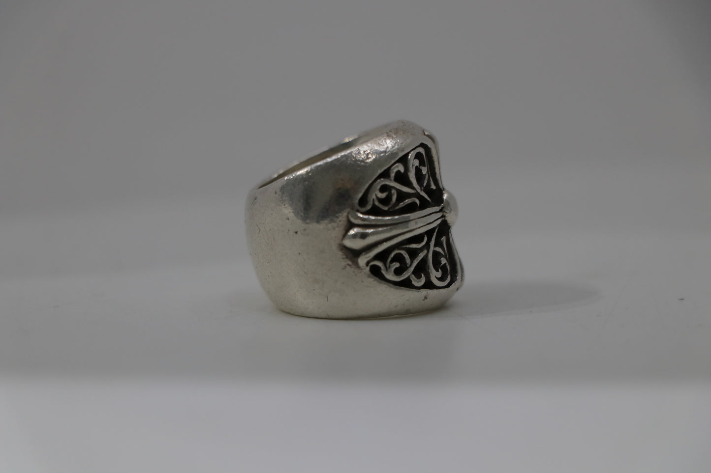 Chrome Hearts Oval Star Ring Size 8.5