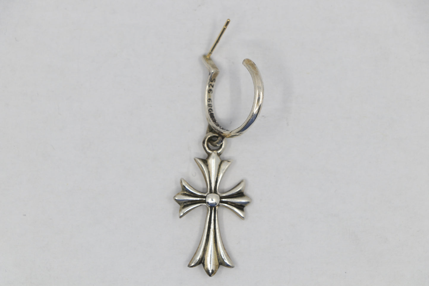 Chrome Hearts Tiny Cross Drop Earring Silver | AVNTGRDNY NYC