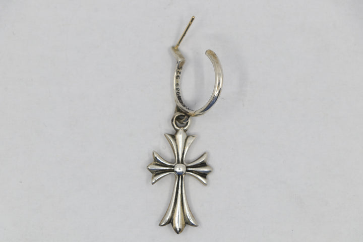 Chrome Hearts Tiny Cross Drop Earring Silver | AVNTGRDNY NYC