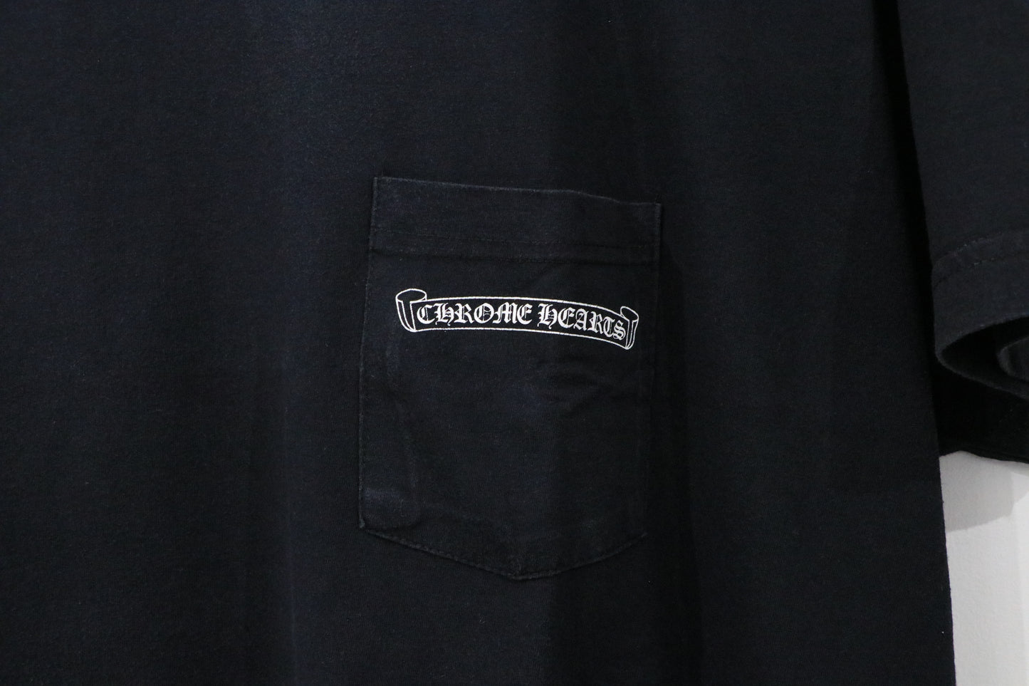 Chrome Hearts Vine Dagger Pocket T-Shirt Black/White Size XXL| AVNTGRDNY NYC