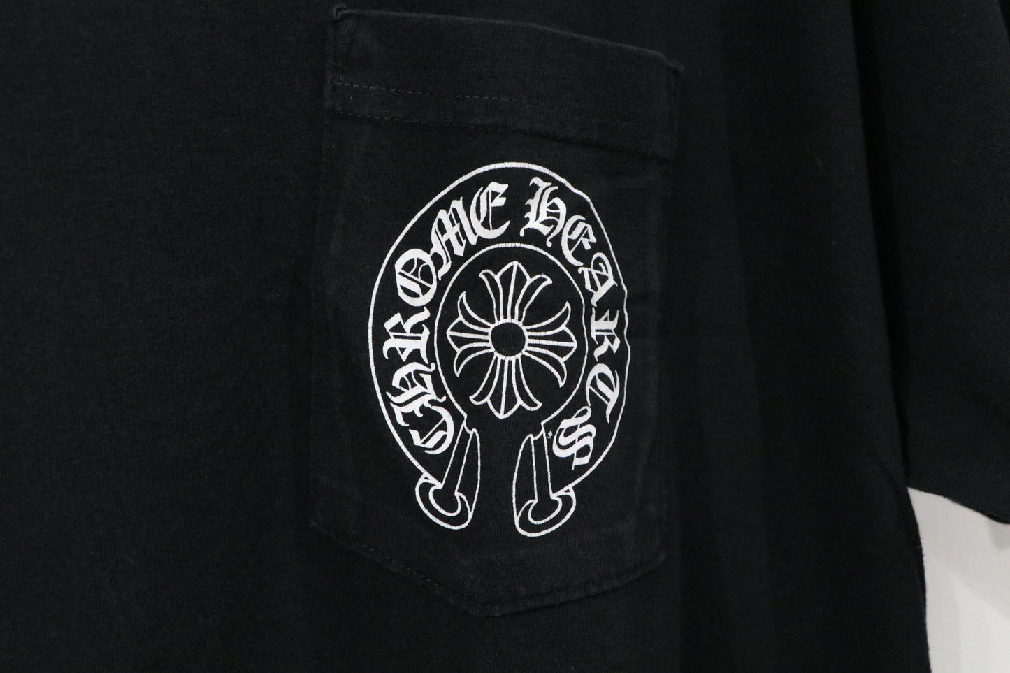 Chrome Hearts Horseshoe Pocket T-Shirt Black/White Size XXL| AVNTGRDNY NYC
