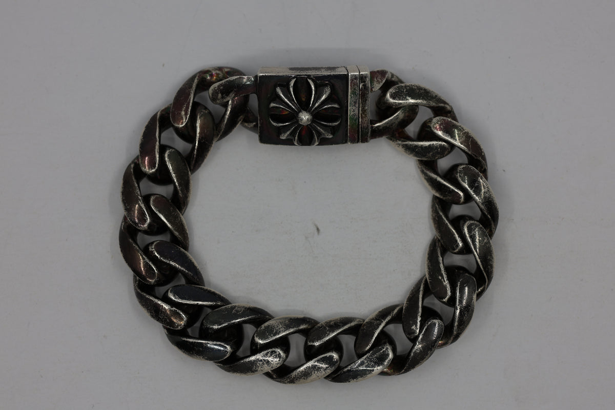 Chrome Hearts Box ID Classic Link Bracelet Black Rhodium 15 Links | AVNTGRDNY NYC