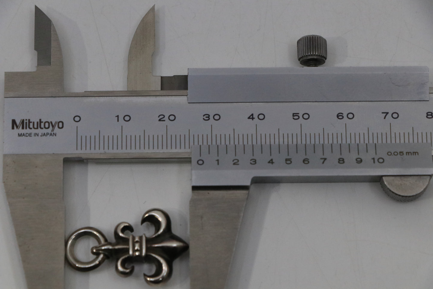 Chrome Hearts Fleur Pendant