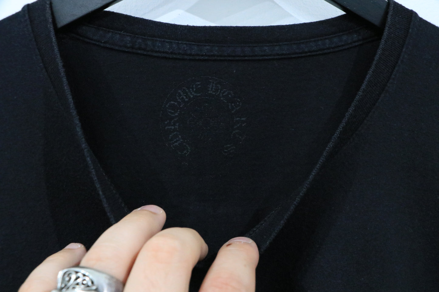 Chrome Hearts Vine Dagger Pocket T-Shirt Black/White Size XXL| AVNTGRDNY NYC