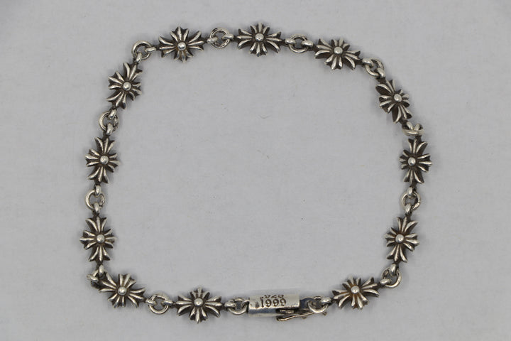 Chrome Hearts Tiny E Bracelet 12 Links Sterling Silver | AVNTGRDNY NYC