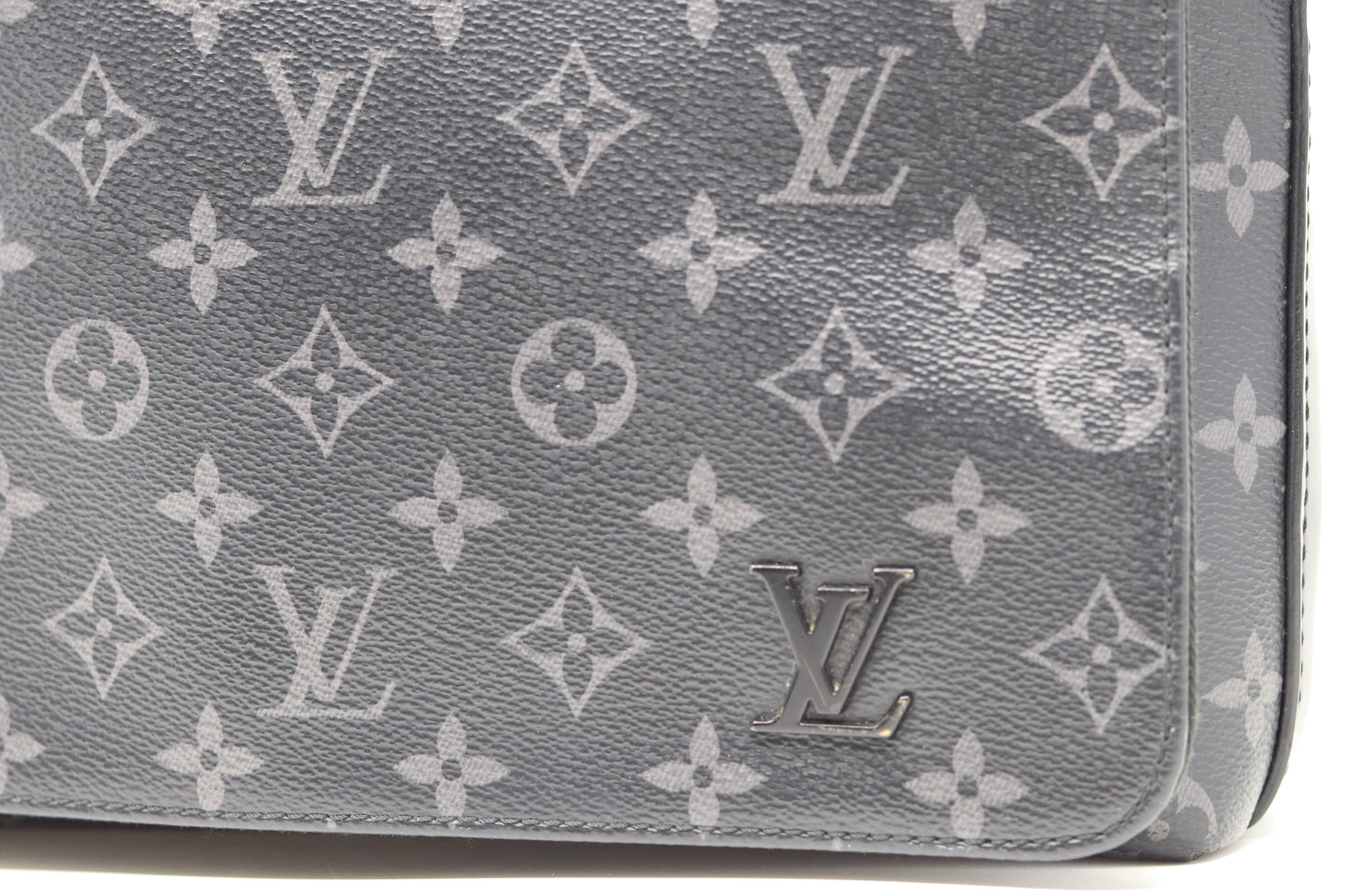 Louis Vuitton Monogram District PM